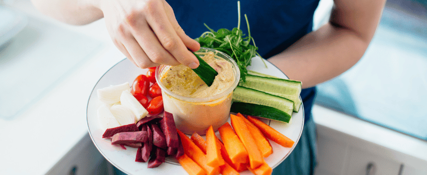 hummus and veggies