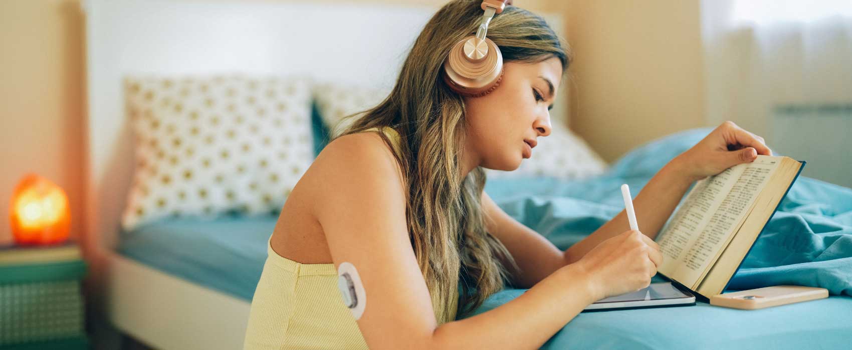 young woman with cgm